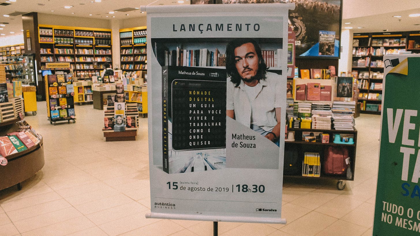 Lançamento de “Nômade Digital” na antiga Livraria Saraiva do Shopping Pátio Paulista. 15 de agosto de 2019. Lançamento de “Nômade Digital” na antiga Livraria Saraiva do Shopping Pátio Paulista. 15 de agosto de 2019.