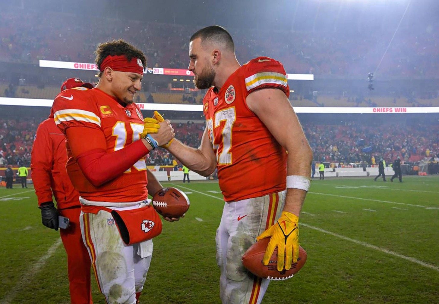 Patrick Mahomes und Travis Kelce Patrick Mahomes und Travis Kelce