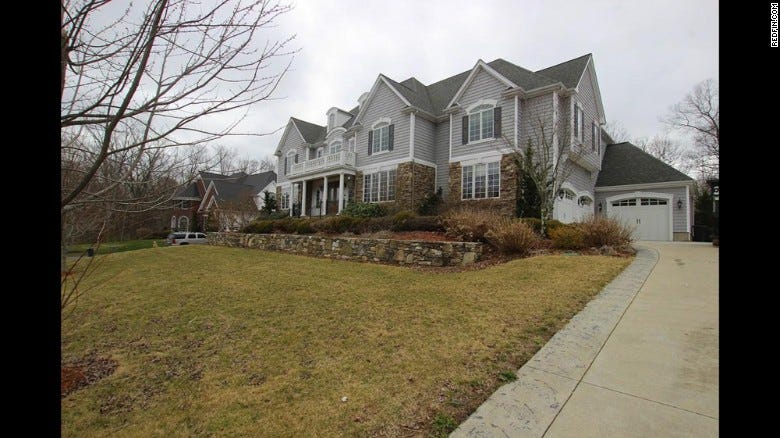 aaron hernandez house for sale front 2016 aaron hernandez house for sale front 2016