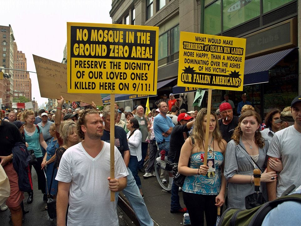File:Ground Zero Mosque Protesters 5.jpg