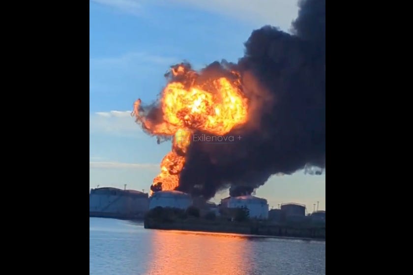OilStorageTank_SStPetersburg_01.png