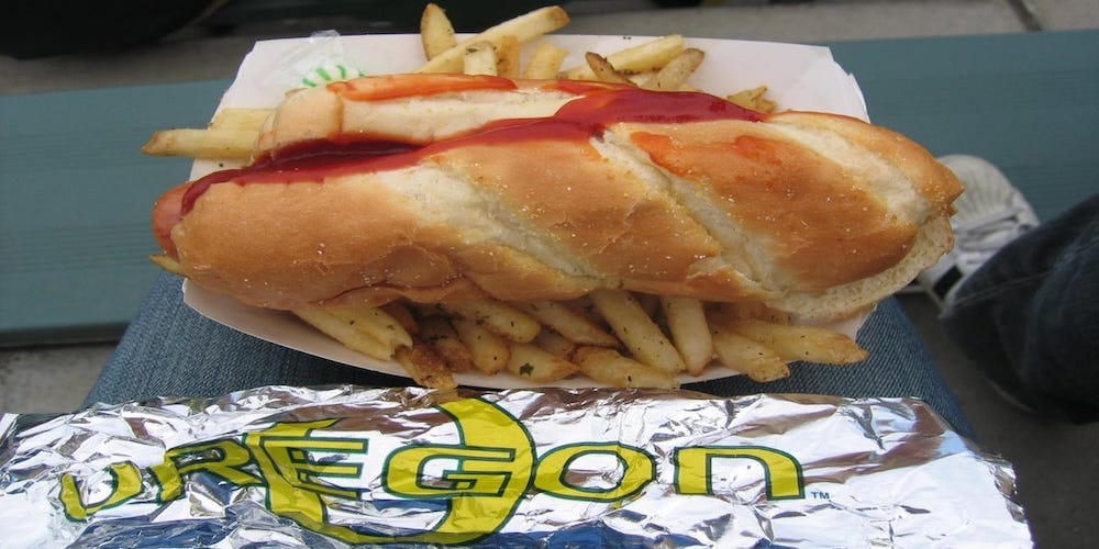 Autzen food much improved since its steamy weiner era