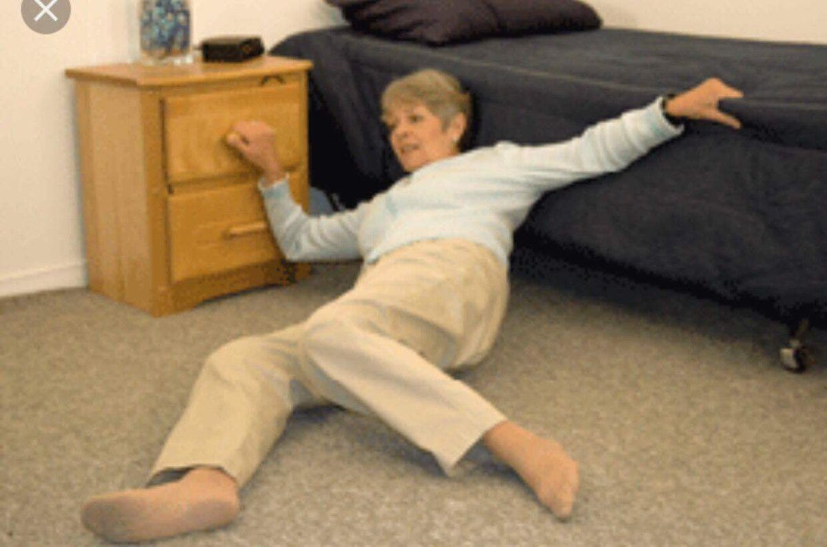 Adam McArthur🔜 CRX AUSTRALIA på Twitter: "@SweetM2004 help I've fallen and  I can't get up!" / Twitter