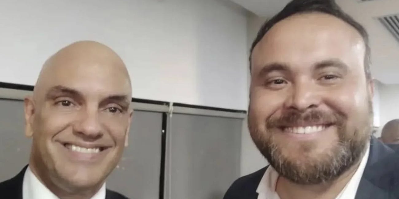 Exclusivo: revelado o infiltrado no grupo de WhatsApp dos empresários de direita