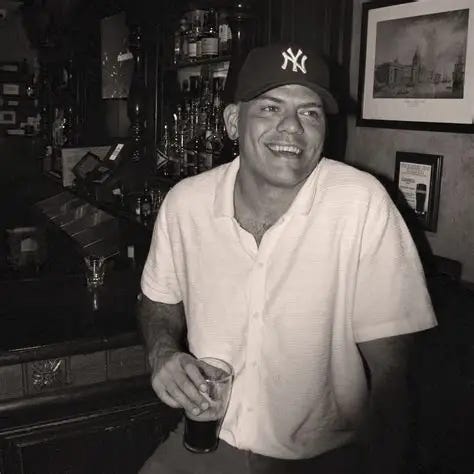 Amazon.com: Alex Muka: books, biography, latest update