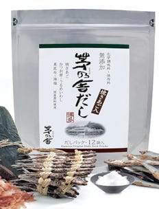 A bottle of seafood sauce

Description automatically generated with medium confidence