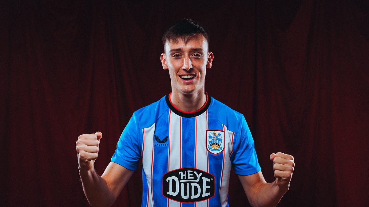 Cameron Humphreys makes Huddersfield Town loan return