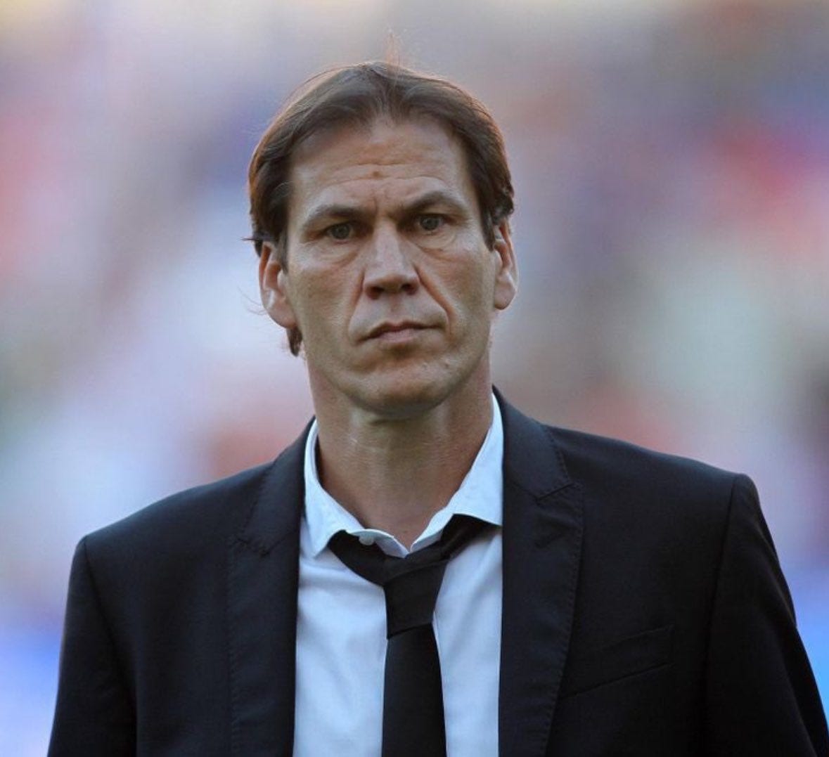 El futbolista y entrenador Rudi García @RudiGarcia cumple 62 años; nació  #UnDiaComoHoy 20 de Febrero de 1964 en Nemours, Francia.