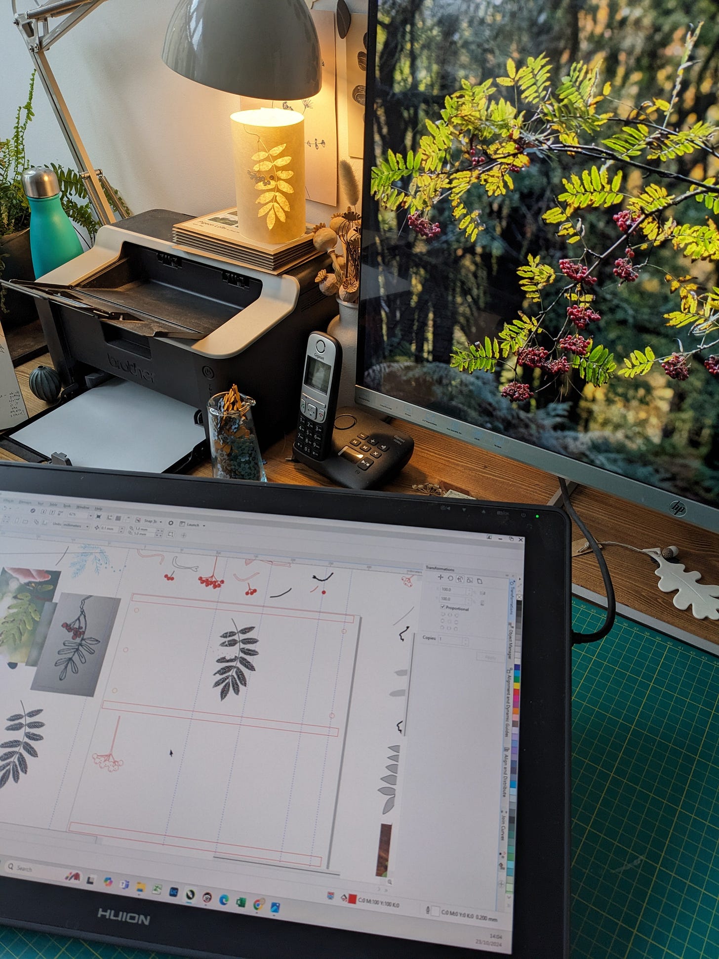 Hannah Nunn studio desk