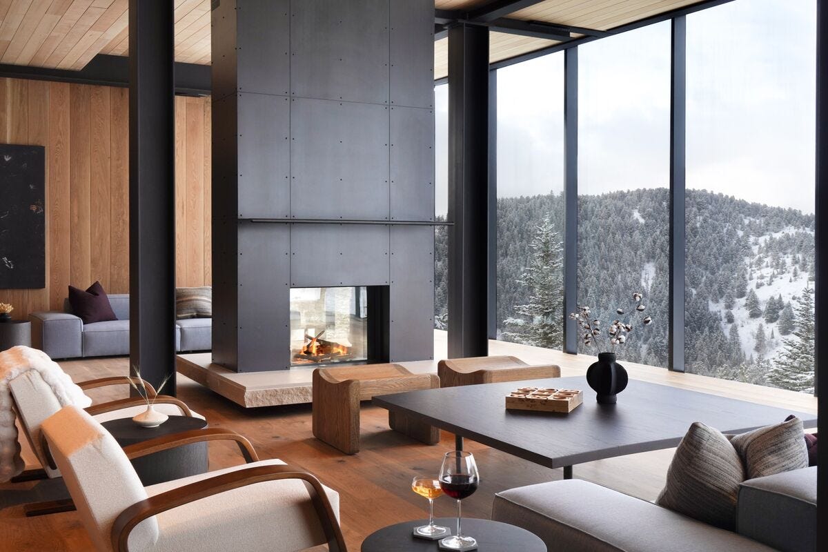 Why 'Luxury Voice' Matters When It Comes To Communication - Bloomberg