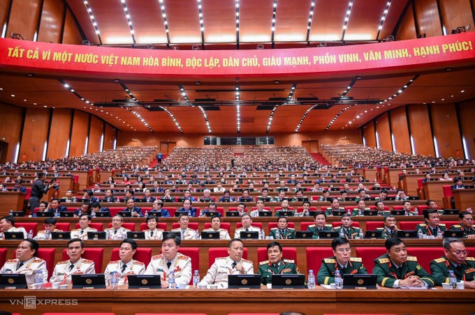 Đại biểu dự Đại hội Đảng XIV tại Trung tâm Hội nghị Quốc gia. Ảnh: Giang Huy Đại biểu dự Đại hội Đảng XIV tại Trung tâm Hội nghị Quốc gia. Ảnh: Giang Huy