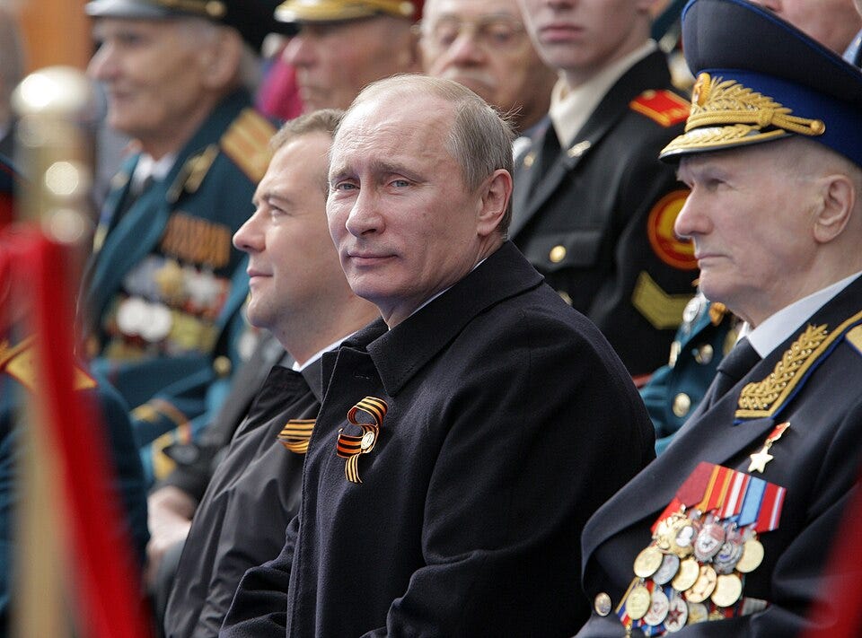 File:Putin on 2011 Victory Day 12.jpg File:Putin on 2011 Victory Day 12.jpg