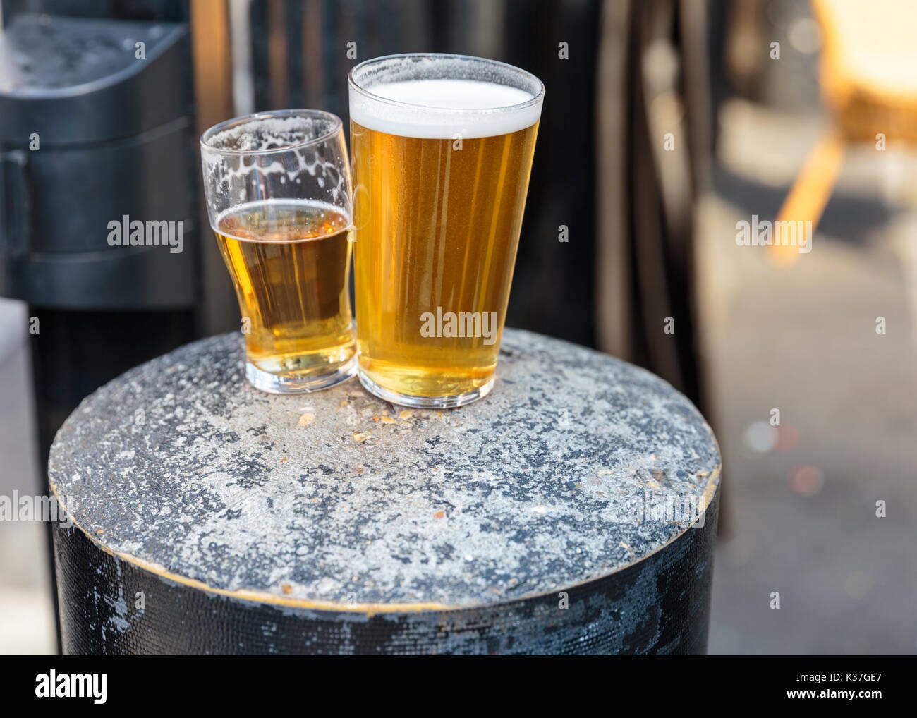 Half pint hi-res stock photography and images - Alamy