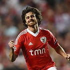 13 anos depois de me ganhar num jogo de PSP, eu e o Aimar chorámos juntos