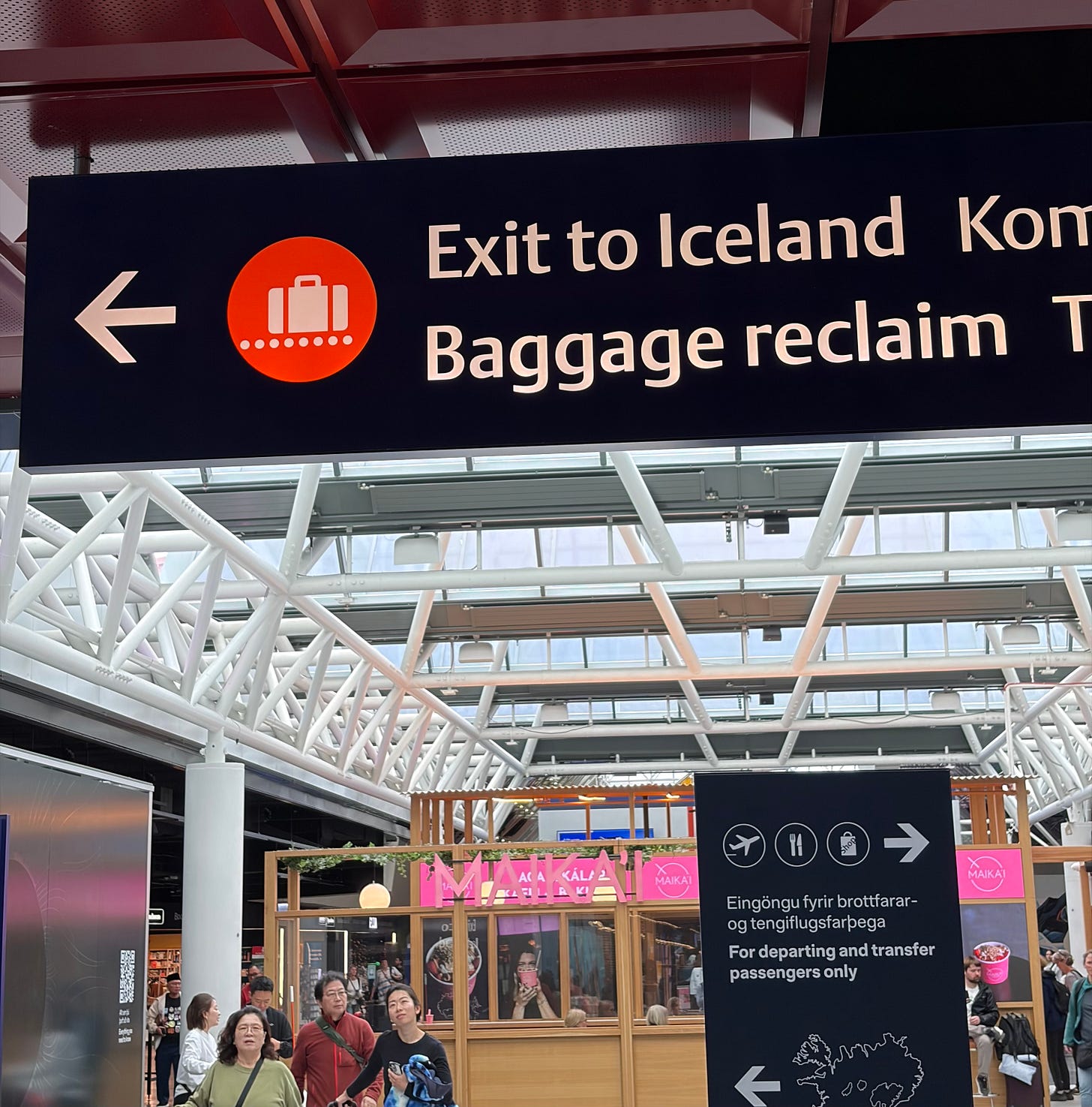 KEF airport sign