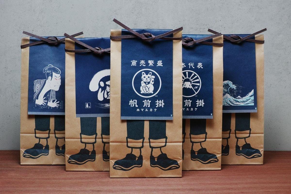 一張含有 文字, 簽名、標誌, 木製的, 容器 的圖片

自動產生的描述