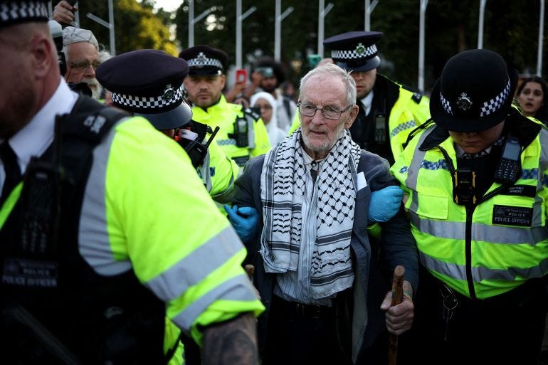 UK police arrest 522 over support for Palestine Action at London protests |  Civil Rights News | Al Jazeera