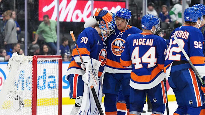 Mar 17, 2026; Toronto, Ontario, CAN; New York Islanders left wing Anders Lee (27) celebrates the win with goaltender Ilya Sorokin (30) against the Toronto Maple Leafs at the end of the third period at Scotiabank Arena. Mandatory Credit: Nick Turchiaro-Imagn Images Mar 17, 2026; Toronto, Ontario, CAN; New York Islanders left wing Anders Lee (27) celebrates the win with goaltender Ilya Sorokin (30) against the Toronto Maple Leafs at the end of the third period at Scotiabank Arena. Mandatory Credit: Nick Turchiaro-Imagn Images