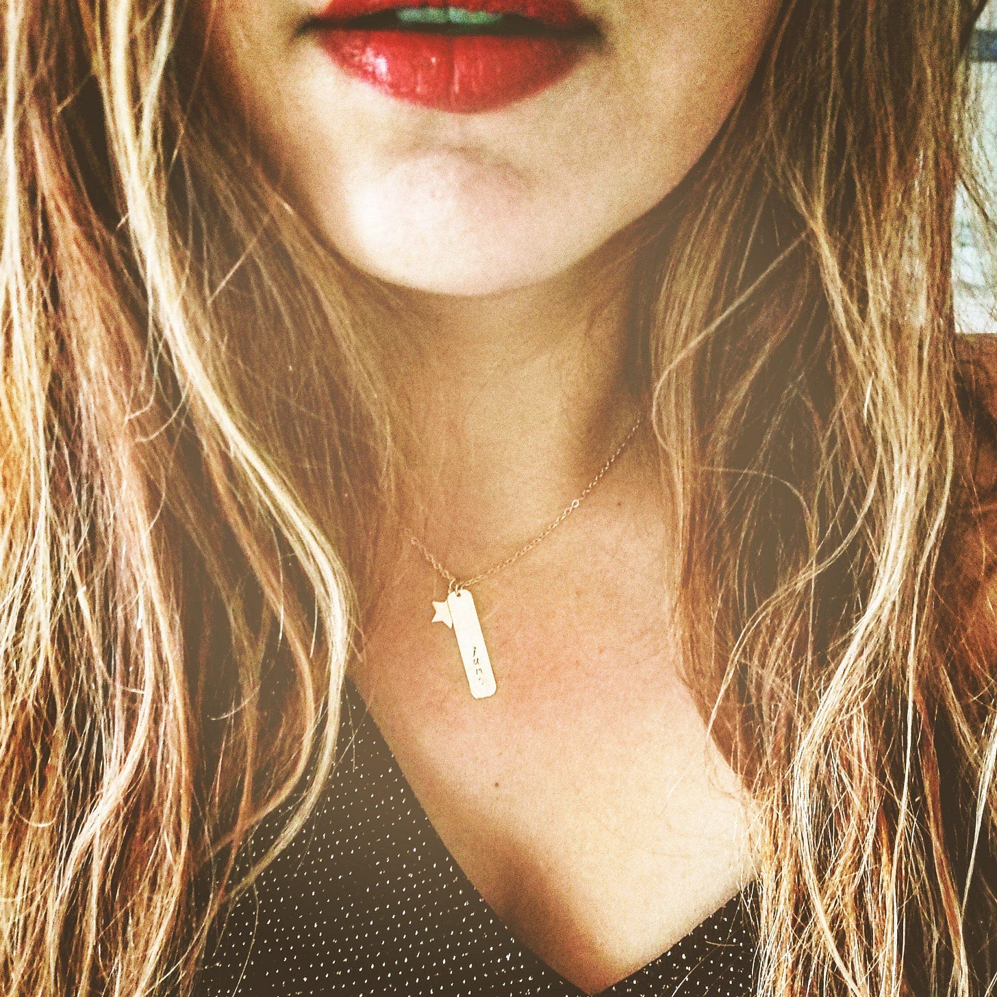 gepersonaliseerde gouden ketting met initiaal en symbool dagelijks gedragen gepersonaliseerde gouden ketting met initiaal en symbool dagelijks gedragen