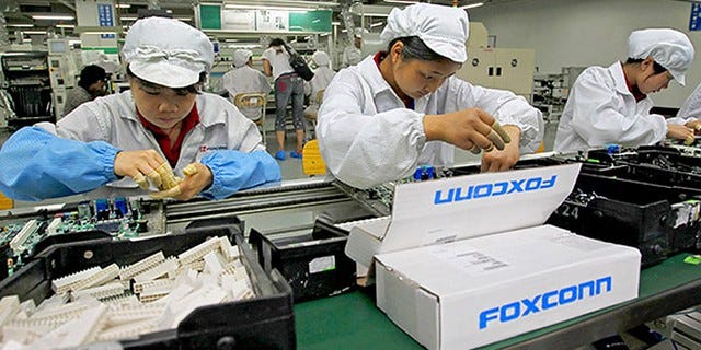 El nuevo iPhone 7 ya ha comenzado su producción en Foxconn… | Flickr El nuevo iPhone 7 ya ha comenzado su producción en Foxconn… | Flickr