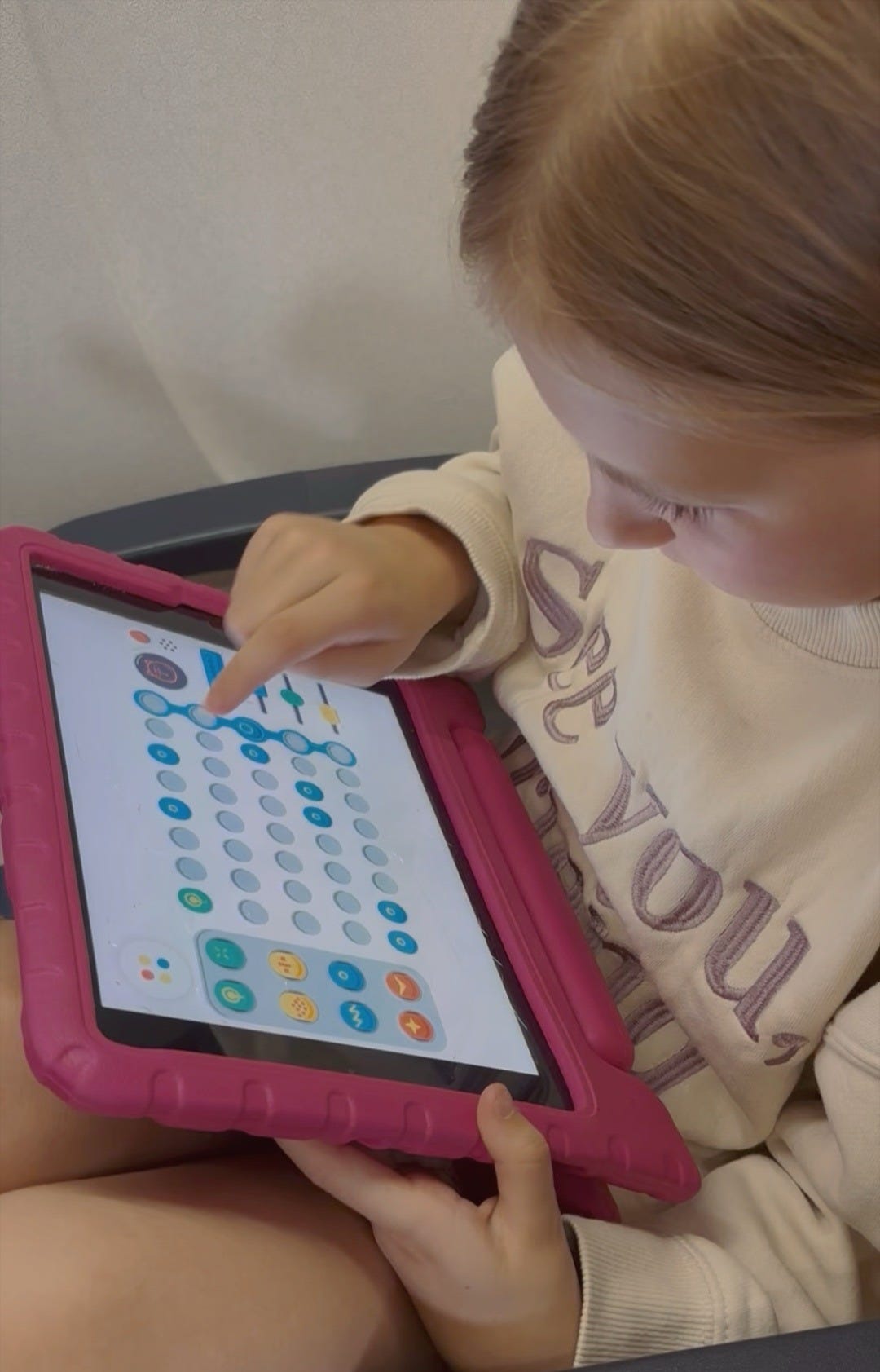 The Ultimate "No-WiFi" iPad Game Guide for Summer Travel