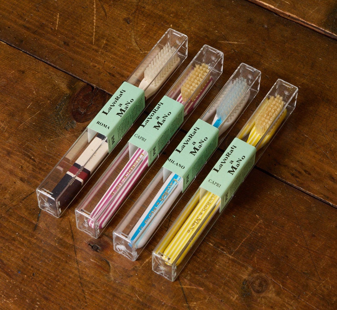 TOOTHBRUSH BY LAVORATI A MANO TOOTHBRUSH BY LAVORATI A MANO