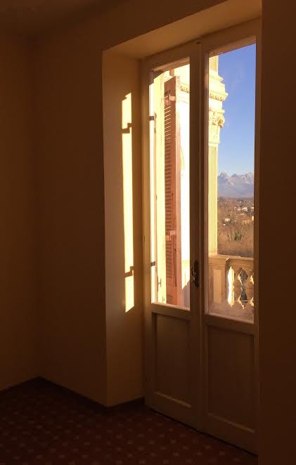 buttery-sunshine-bedroom-1 buttery-sunshine-bedroom-1