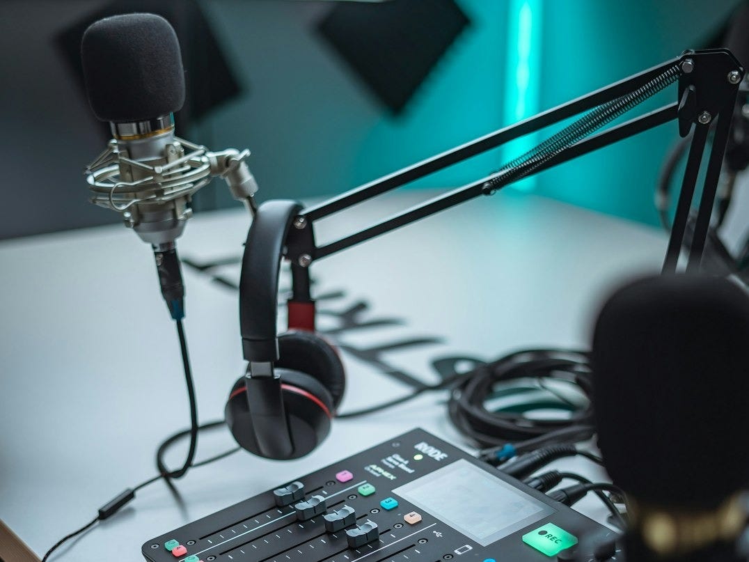 black and silver audio mixer