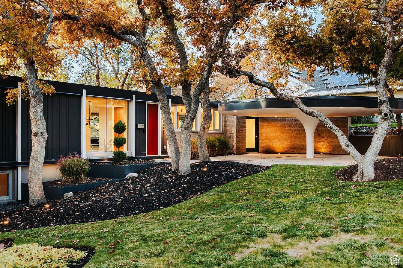 carousel photo #1 (MLS) carousel photo #1 (MLS)