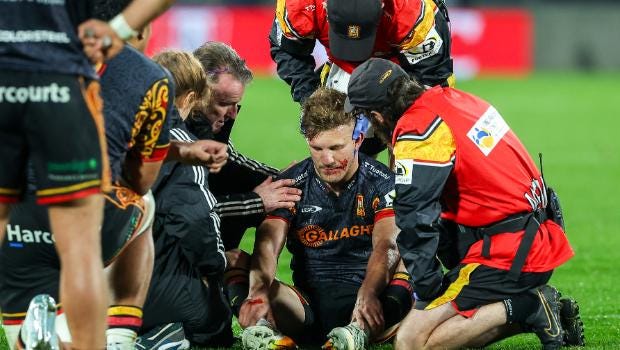 Damian McKenzie, Caleb Tangitau suffer injuries in Chiefs' Super Rugby  Pacific win over Highlanders | Waikato Times
