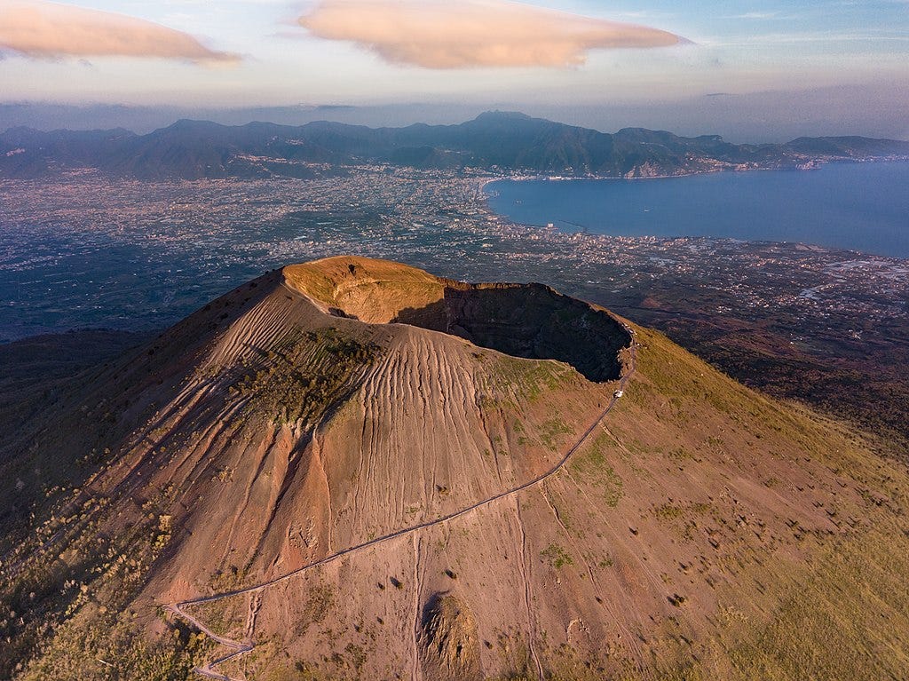 Naples Tourists Concerned That Earthquake Swarm Could Signal Mount Vesuvius Eruption