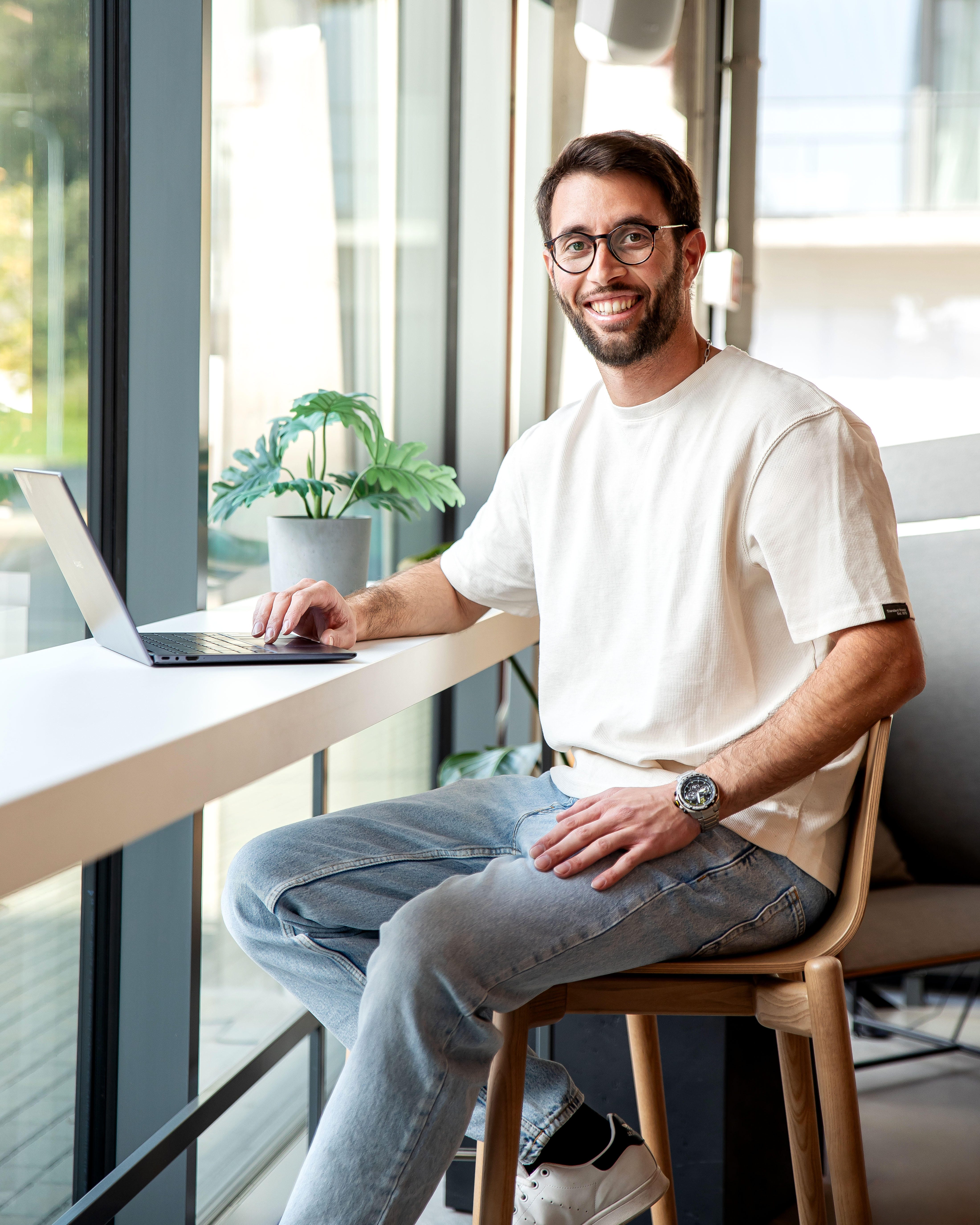 Artwork for Filipe Teixeira