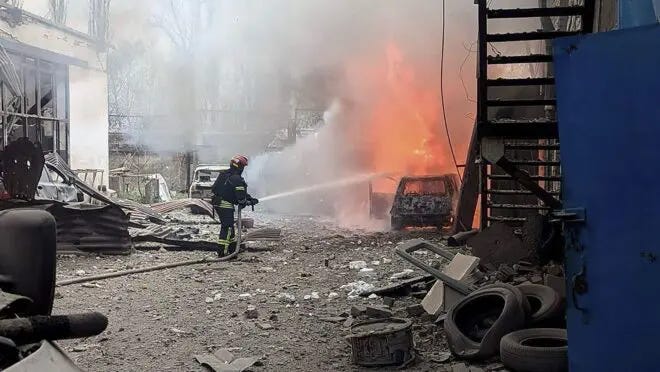 Ataque russo à cidade natal de Zelensky mata nove crianças