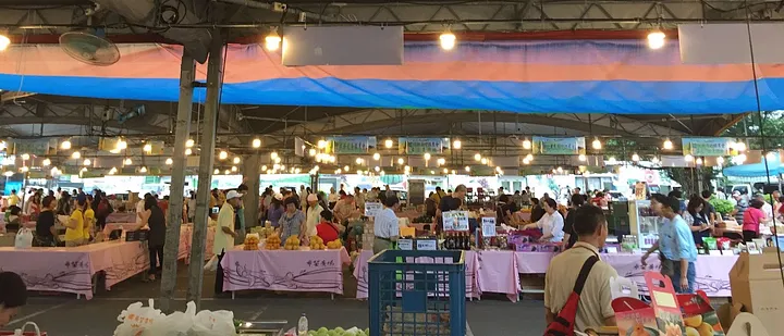 小区的菜市场 小区的菜市场
