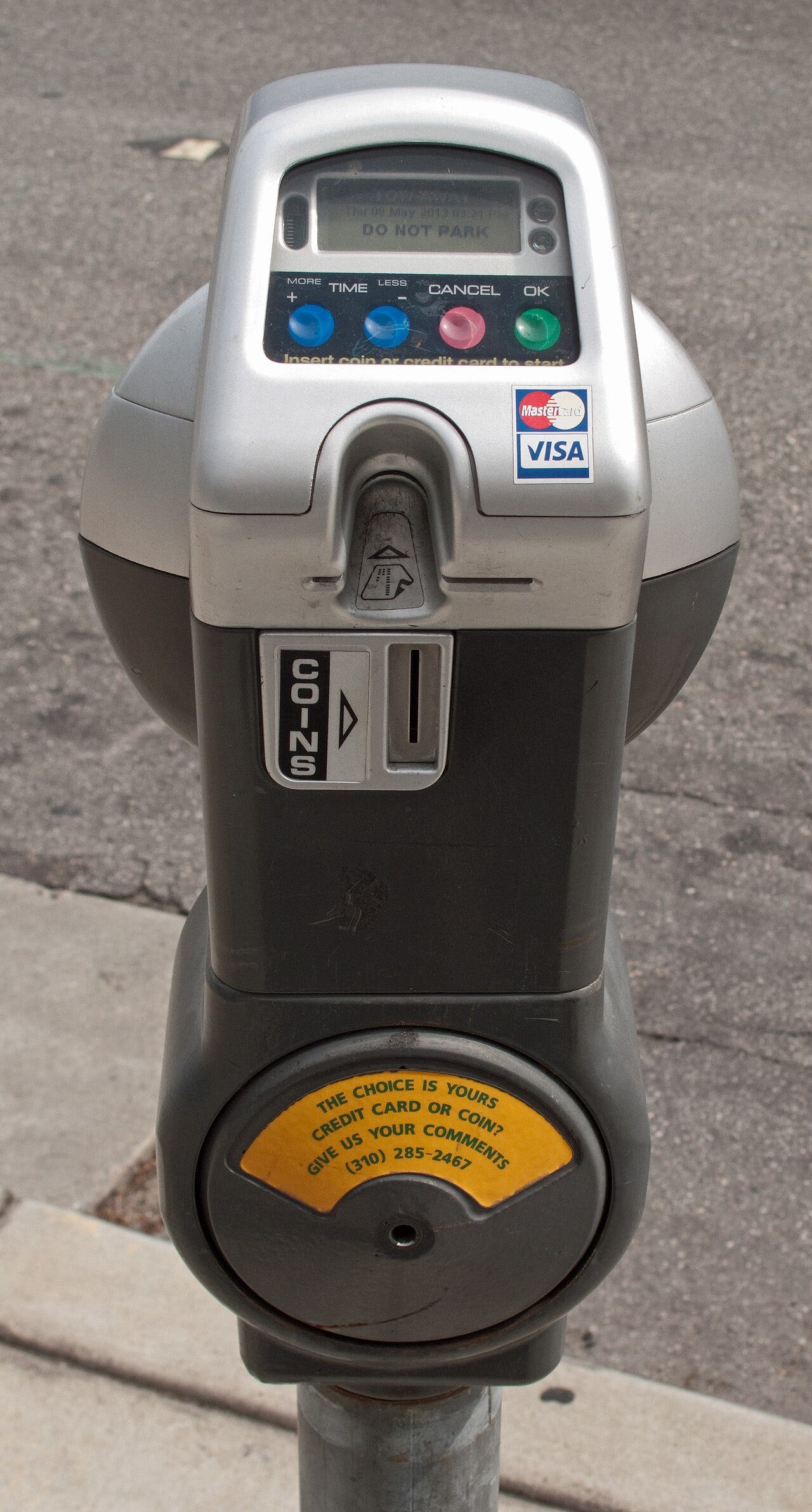 洛杉磯停車收費機|來源:Downtowngal / Wikimedia Commons(CC BY-SA 3.0) 洛杉磯停車收費機|來源:Downtowngal / Wikimedia Commons(CC BY-SA 3.0)