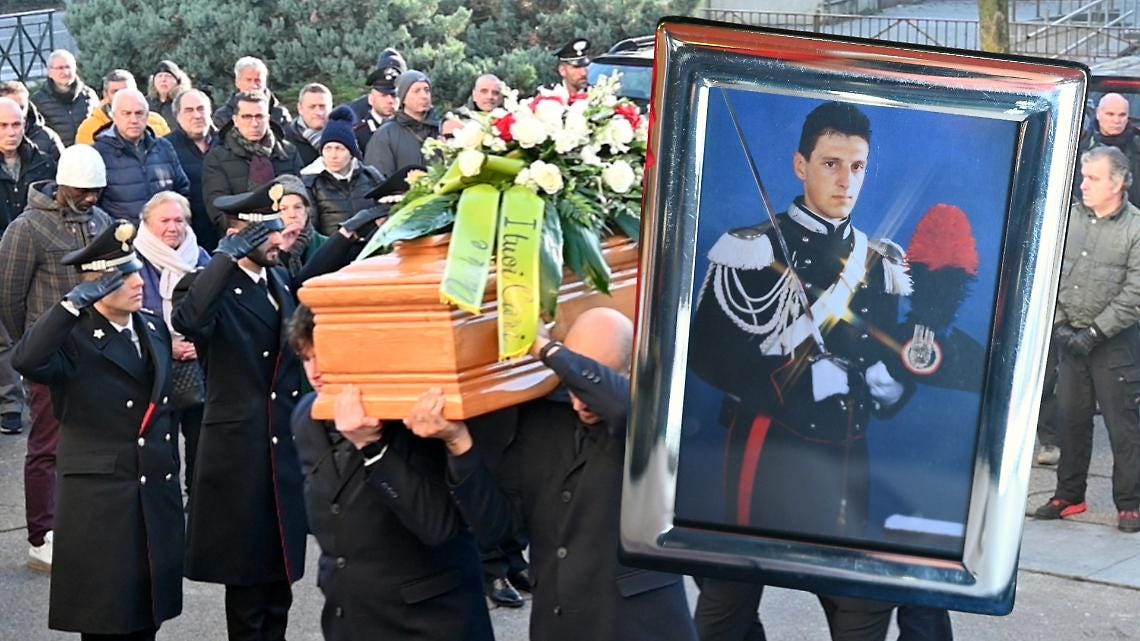 Alberto Mescia. Muore durante la partita di calcetto Alberto Mescia. Muore durante la partita di calcetto