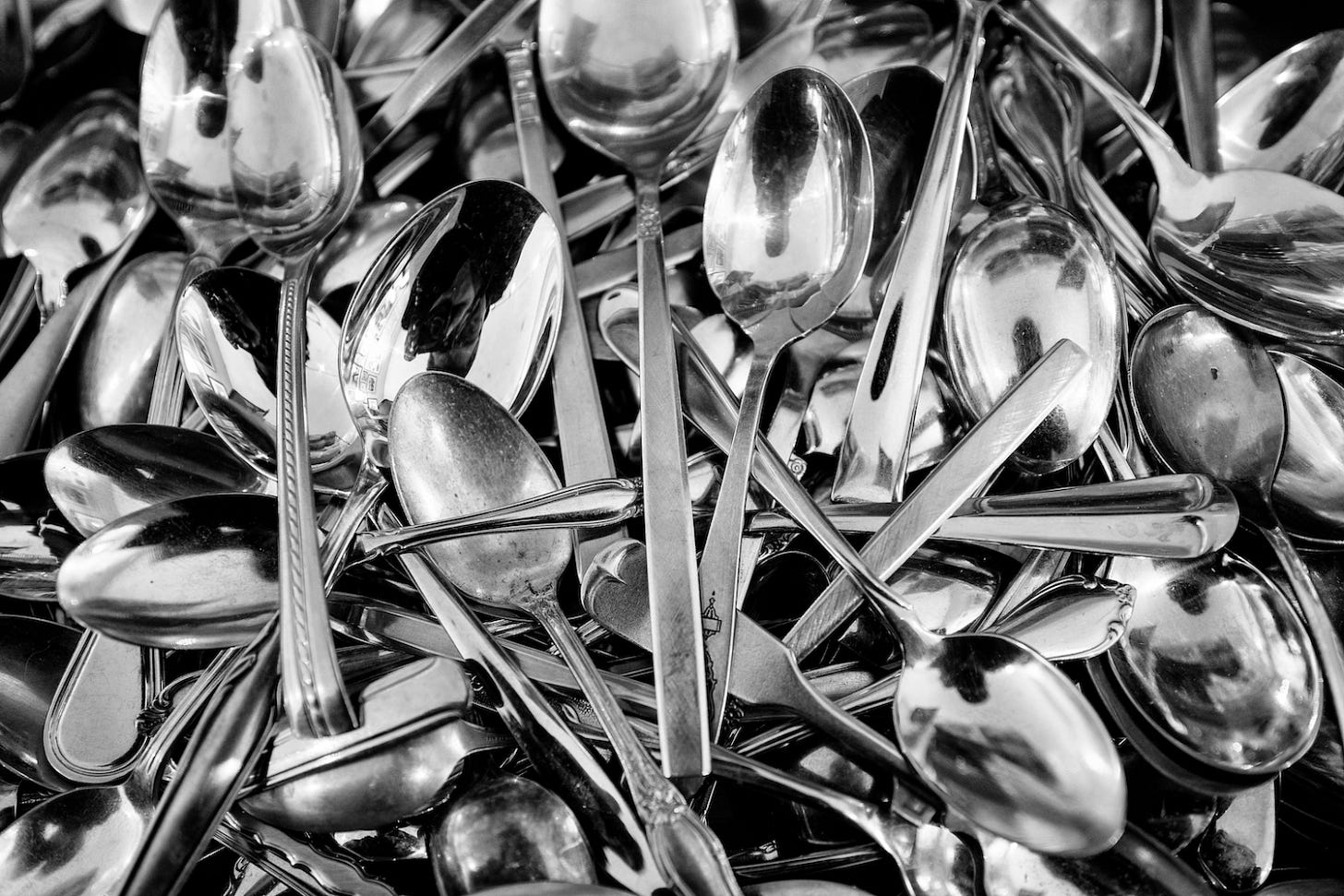 spoons.jpeg.webp spoons.jpeg.webp