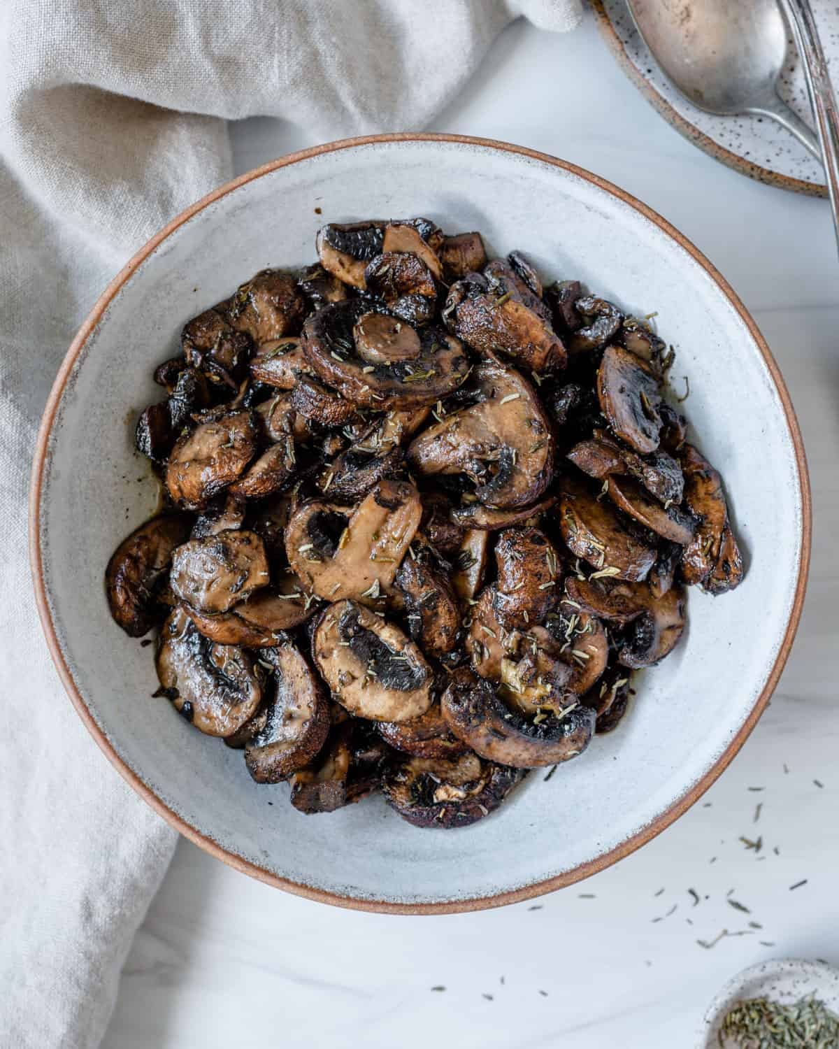 Simple Roasted Mushrooms (Thyme Baked Mushrooms + Other Flavors)