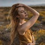 Lily Simon's avatar
