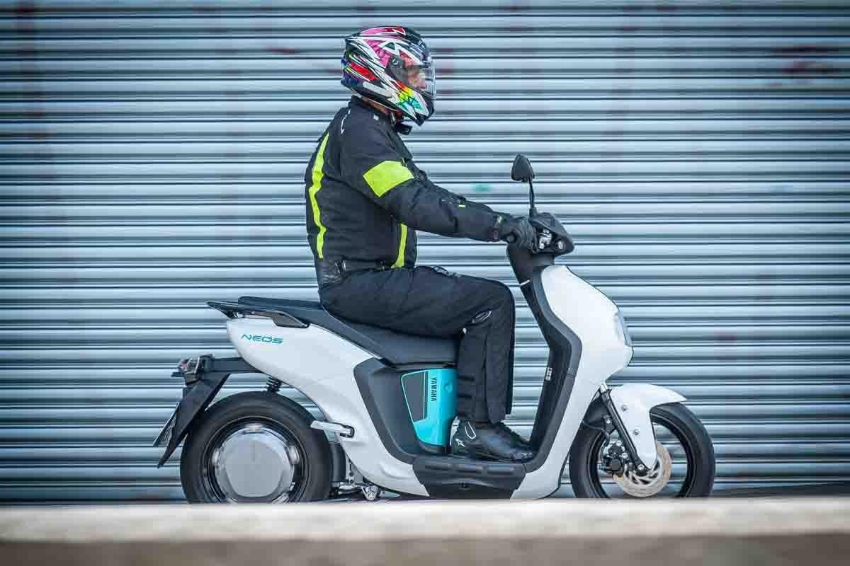 Elegantes E Scooter Dsseldorf Fotosnull