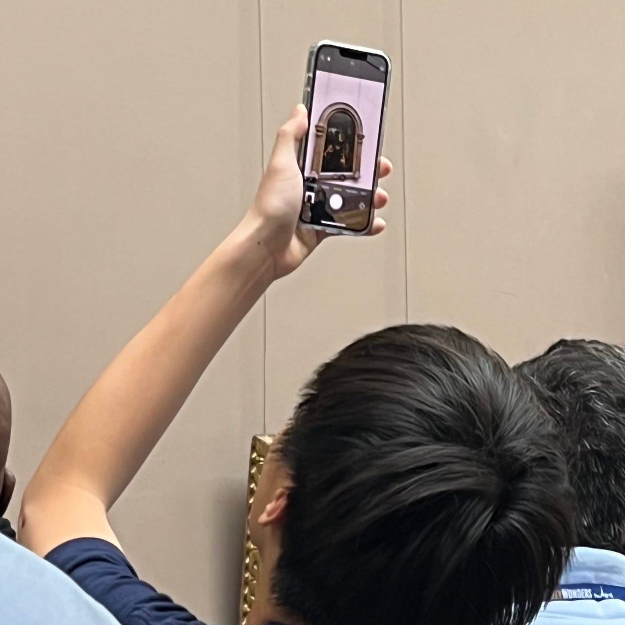 s(S)eeing p(P)aintings