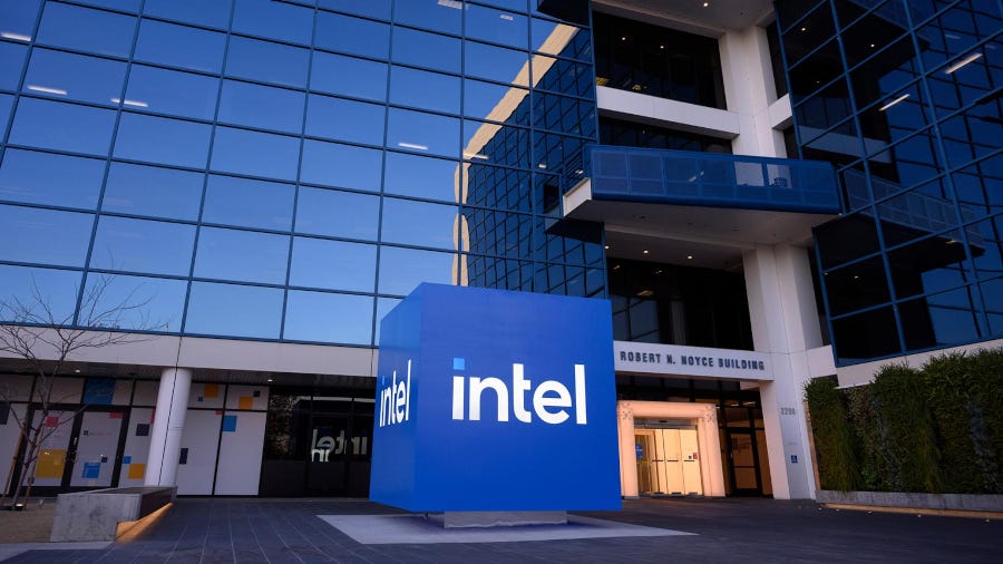 Intel reshuffles its executive leadership team as its former co-CEO departs  - SiliconANGLE