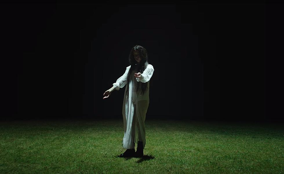 Video]: Oklou - "God's chariots" - SonOfMarketing