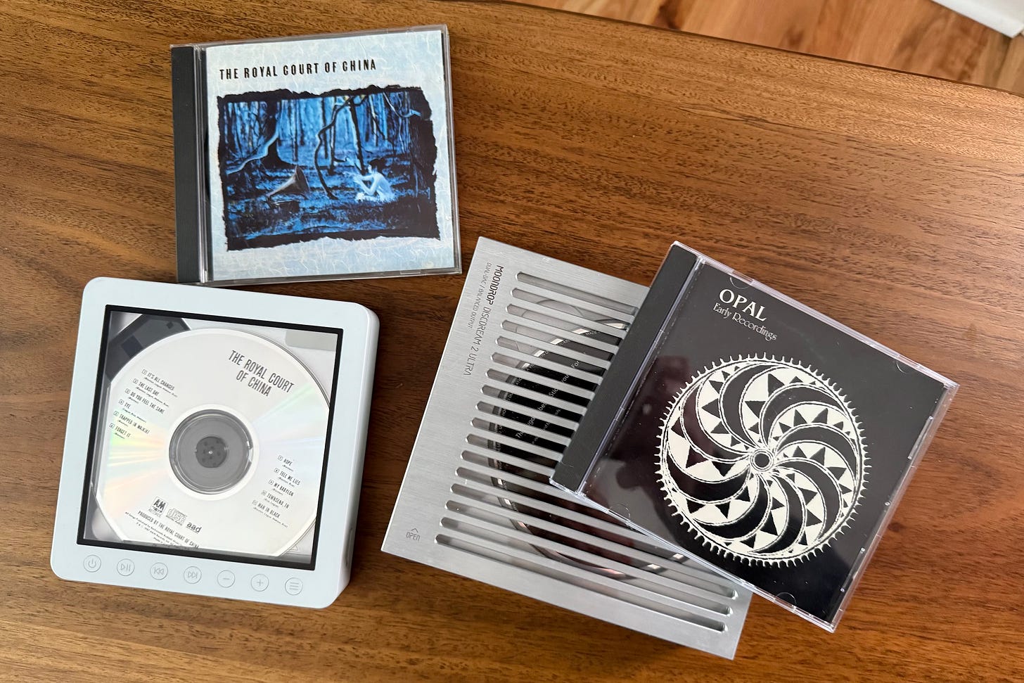 FiiO DM13 Moondrop Discdream 2 Ultra Royal Court of China CD Opal Early Recordings CD FiiO DM13 Moondrop Discdream 2 Ultra Royal Court of China CD Opal Early Recordings CD