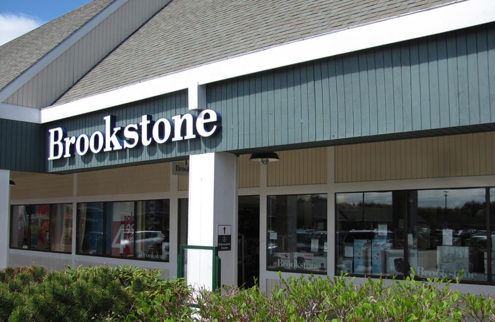 Brookstone Inc ©Wikimedia.org Brookstone Inc ©Wikimedia.org