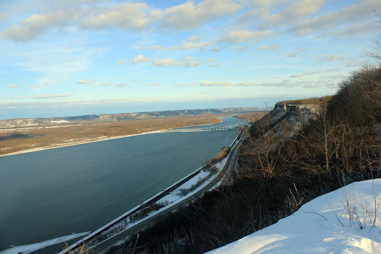 ariel view of the Mississippii river