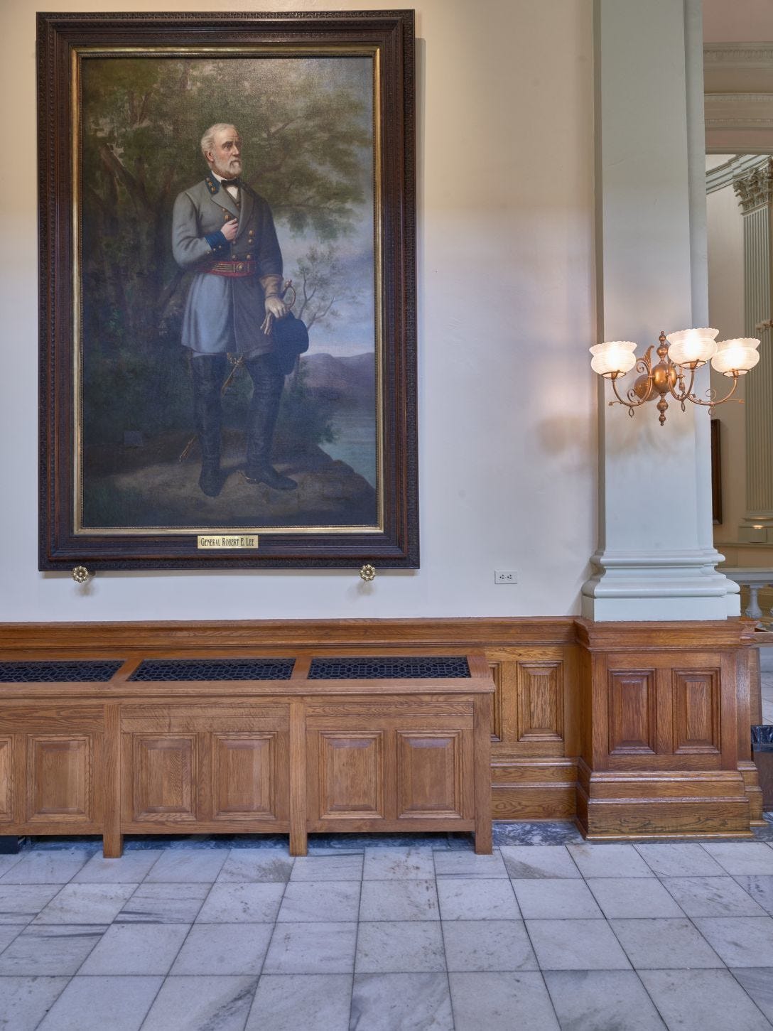 Portrait of General Robert E. Lee. Georgia State Capitol. Portrait of General Robert E. Lee. Georgia State Capitol.