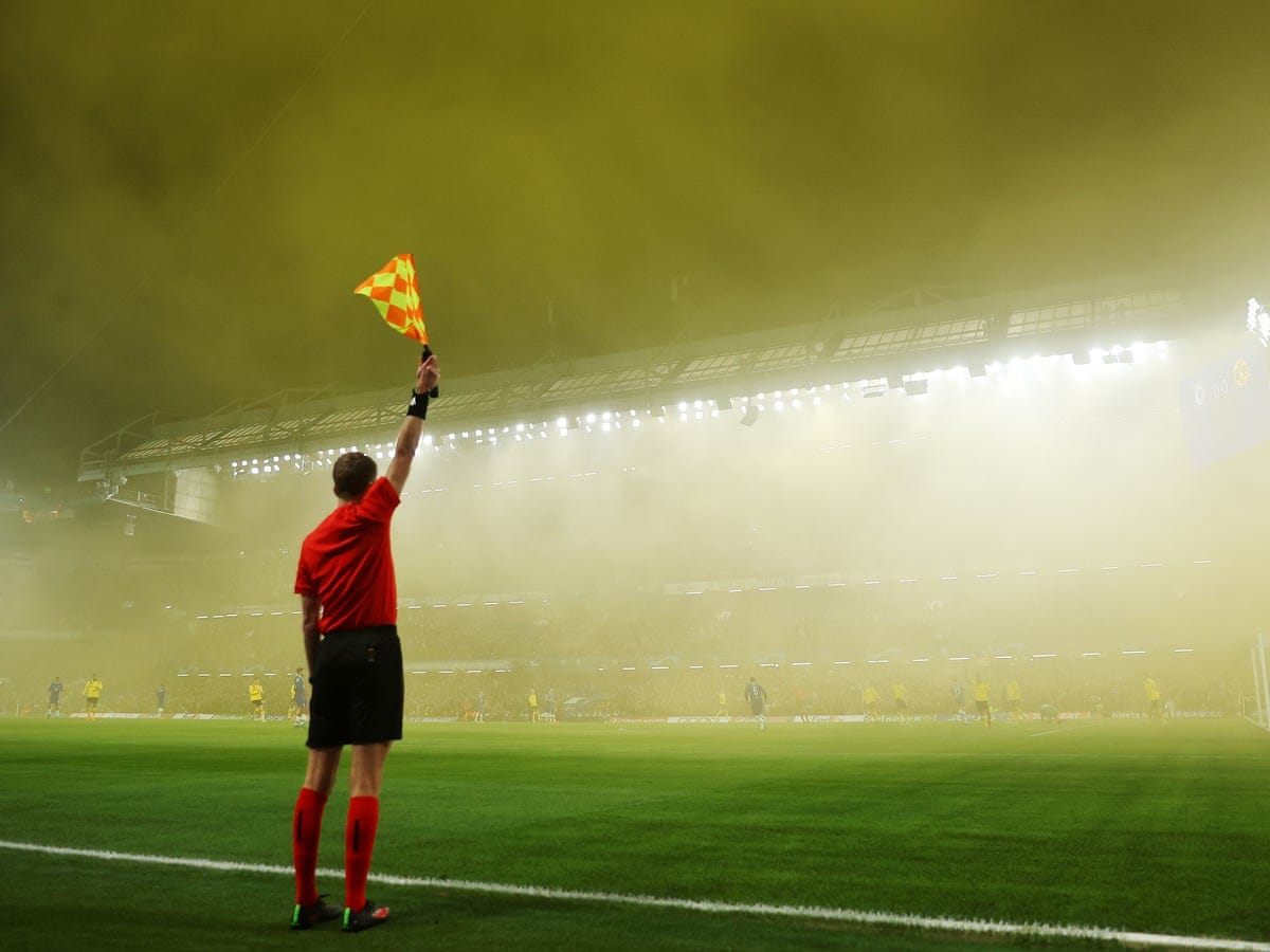 Line of duty: how assistant referees cope in the angry world of football | Soccer | The Guardian Line of duty: how assistant referees cope in the angry world of football | Soccer | The Guardian