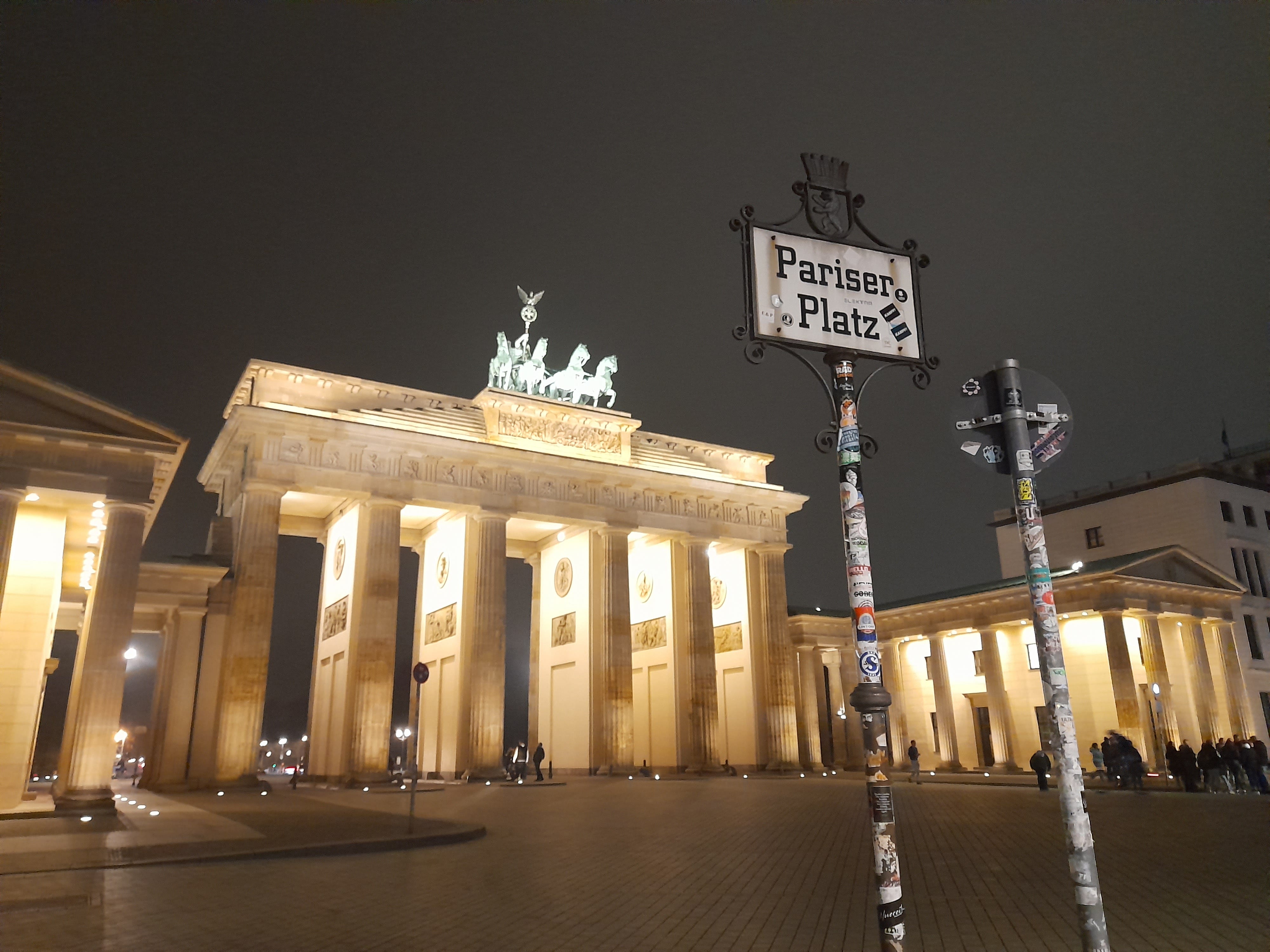 Inside Berlin's Hotel Adlon - by Katja Hoyer - ZEITGEIST