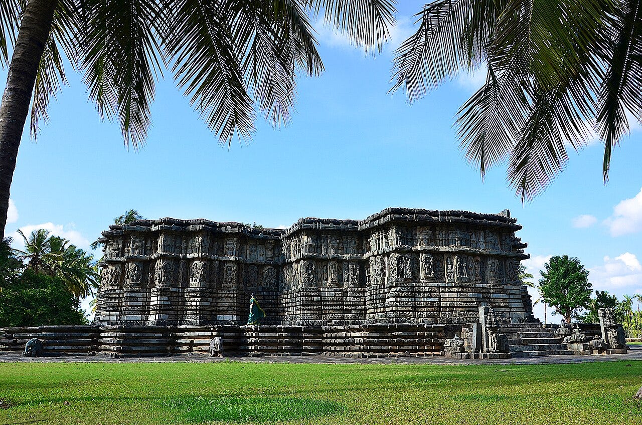 Another view of Kedareshwara temple at Halebidu